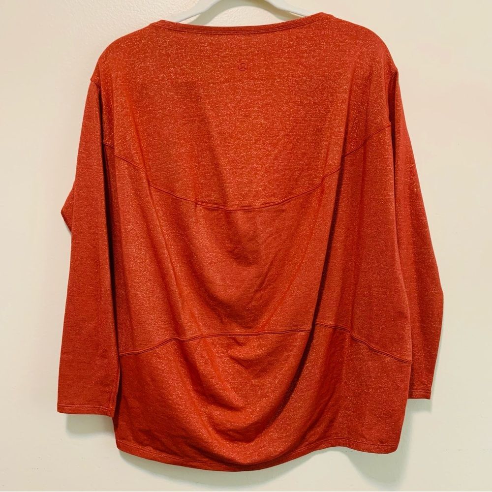 Lululemon Back In Action Long Sleeve Spark Cayenne size medium?? - Picture 5 of 6